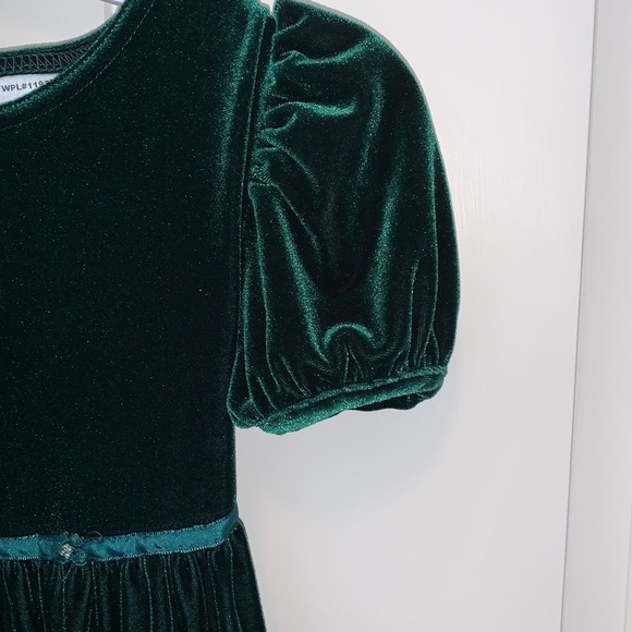 New Moves, Beautiful Dress of Dark Velvety Fabric, Perfect Holiday Dress, Size 5 - Picture 2 of 10